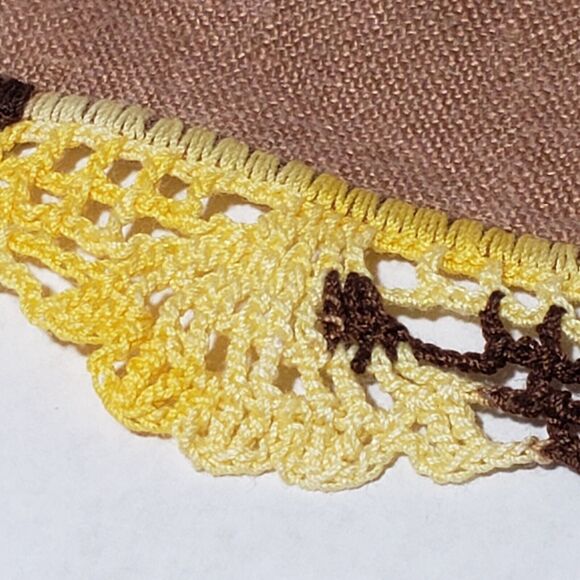 VTG HANKIE BROWN & YELLOW CROCHETED LACE EDGE HANDMADE POCKET SCARF ESTATE - Picture 6 of 10